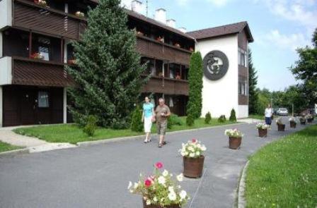 Solar Club Apartman Sopron Aparthotel Exterior foto